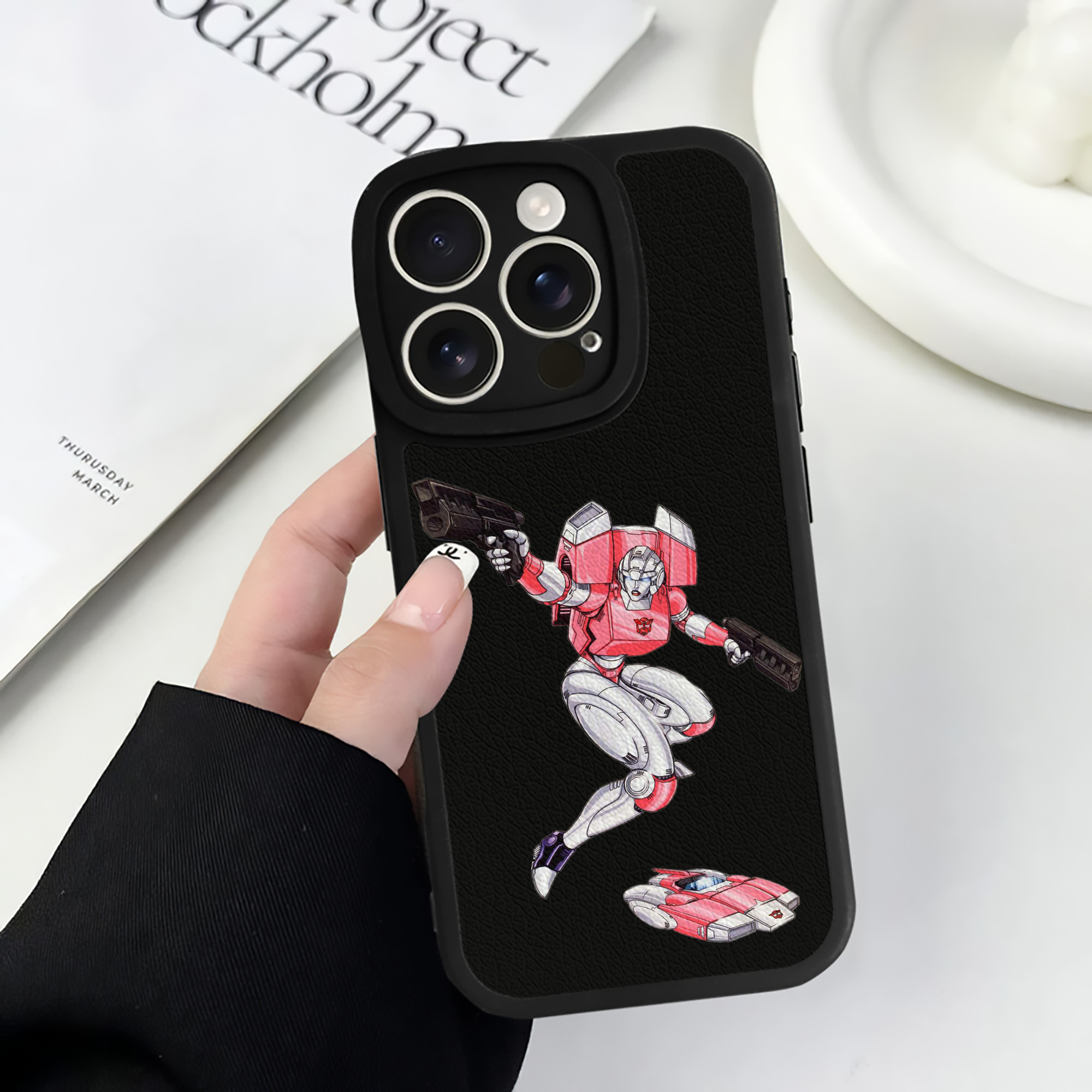 （画像用）  【iPhone 16シリーズ対応】シリコンスマホケース（レザー調） 材質：シリコン